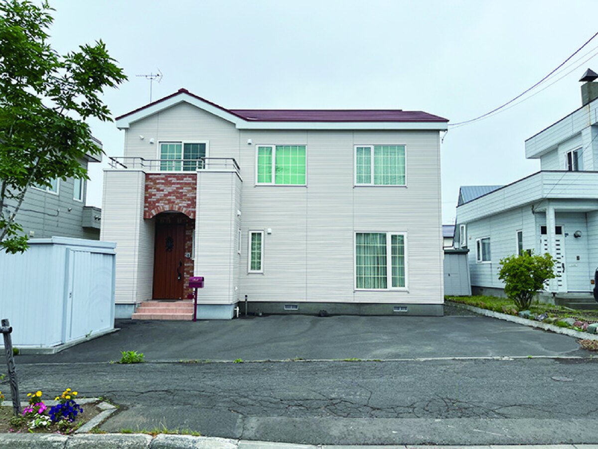 里塚緑ヶ丘7丁目 中古戸建｜洗面台・トイレ付、玄関土間約10.3m²